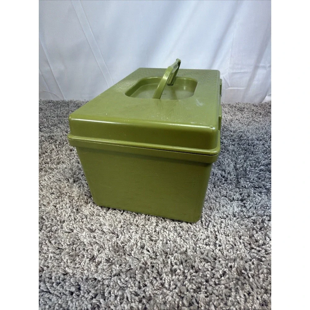 Vtg Wilson Wil-Hold Bright Blue Green Plastic Sewing Box with Tray 11